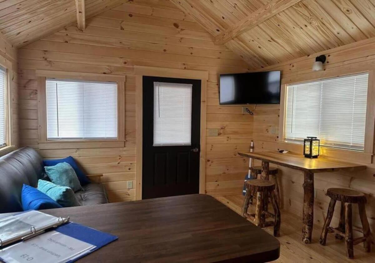 Get-Away Cabin In Surf City W Loft And Parking Exterior foto